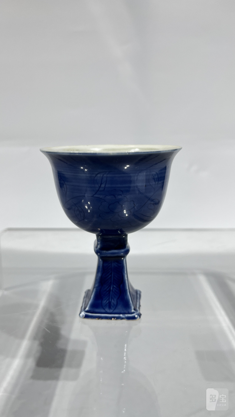 明 霁蓝釉刻花高足杯 - 图4
